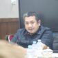 Ketua Komisi C DPRD Kota Makassar, Azwar Rasmin memimpin RDP membahas penolakan warga terhadap operasional Kafe Sat Ur Day.(FOTO:ist)