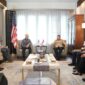 Wali Kota Makassar, Munafri Arifuddin, melakukan kunjungan kehormatan ke kediaman Konsul Jenderal Amerika Serikat di Surabaya, Mr. Christopher Green, pada Selasa, 7 Mei 2025. (FOTO:hHUMAS PEMKOT)
