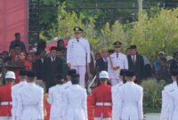 Wali Kota Makassar, Munafri Arifuddin, bertindak sebagai Inspektur Upacara pada peringatan HUT ke-80 Kemerdekaan Republik Indonesia di Lapangan Karebosi, Minggu (17/8/2025).(FOTO:HUMAS PEMKOT)