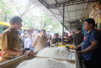 Wali Kota Makassar, Munafri Arifuddin, melakukan inspeksi mendadak di Pasar Pabaeng-baeng pada Senin (25/08/2025).(FOTO:HUMAS PEMKOT)