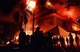 Gedung DPRD Kota Makassar Dibakar Massa Aksi 29 Agustus, Tiga Orang Tewas